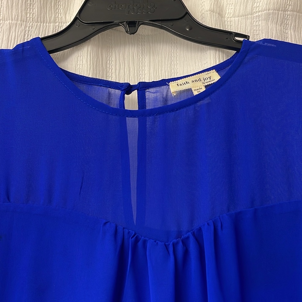 Blue flutter sleeve blouse - Picture 2 of 2